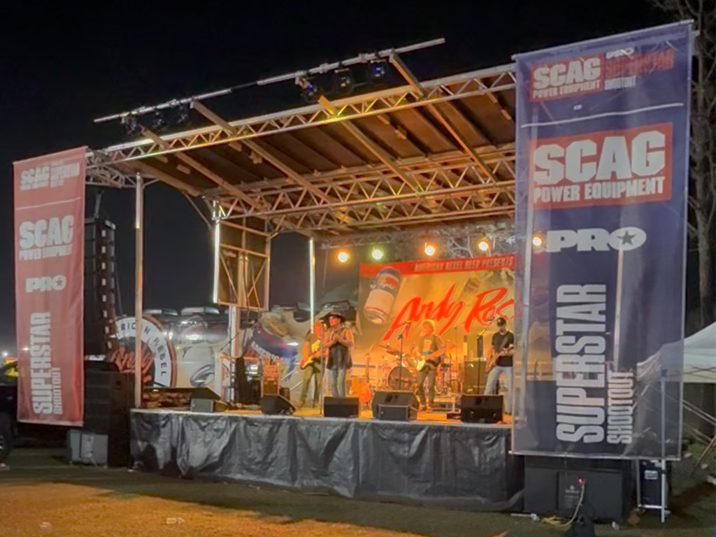 SL100 Mobile Stage – Bradenton Outdoor Concert