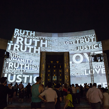 "Brooklyn Gaze" – Projection Mapping at Brooklyn Public Library