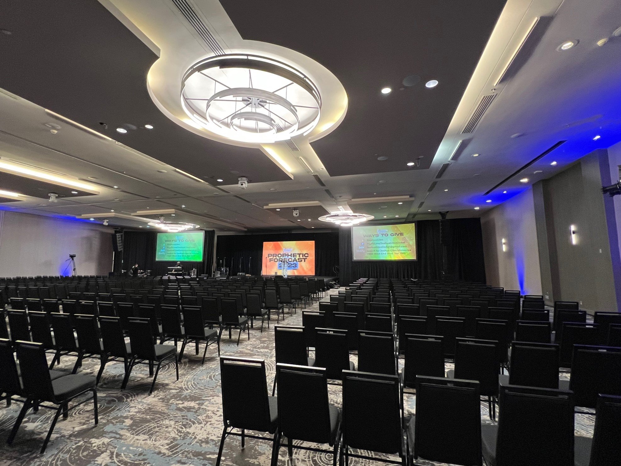 New Year's Eve Event at DoubleTree Bloomington